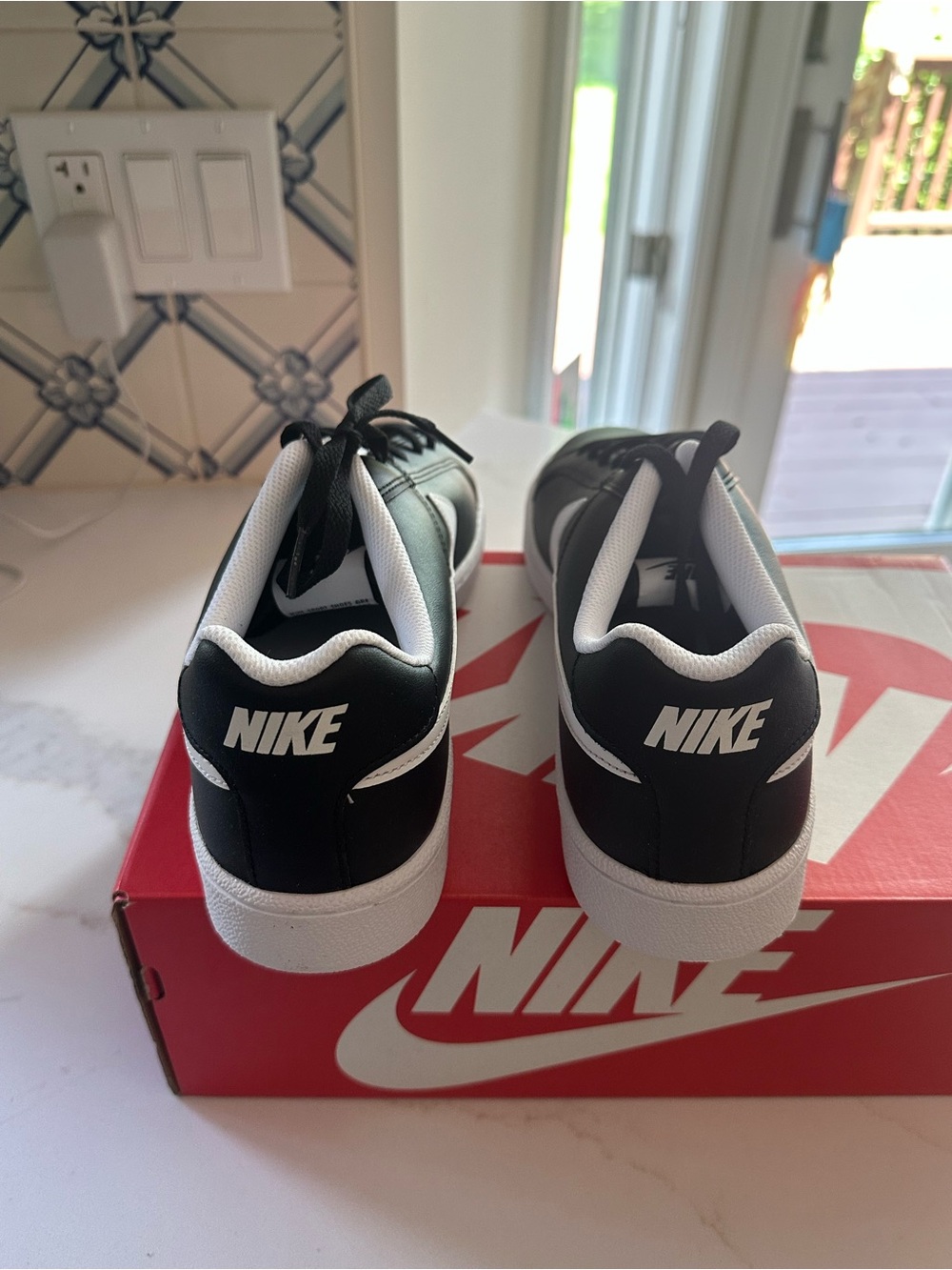 Nike Court Royale Black/White Leather Sneakers – Men’s 11.5 – New in Box - Picture 3 of 6
